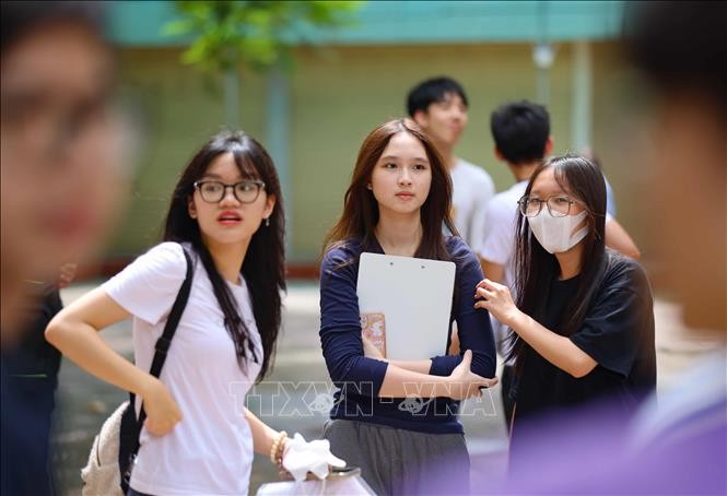 Tăng trưởng kinh tế trước hết là vì thế hệ tương lai