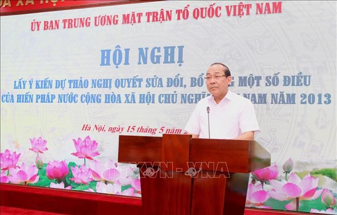 Phó Chủ tịch Ủy ban trung ương Mặt trận Tổ quốc Việt Nam Hoàng Công Thủy chủ trì hội nghị.Ảnh: Minh Đức/TTXVN