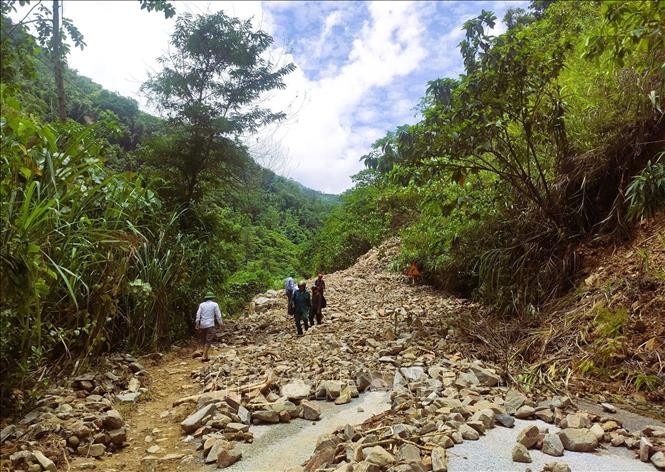 Đề phòng lũ quét, sạt lở đất ở 8 tỉnh vùng núi Bắc Bộ