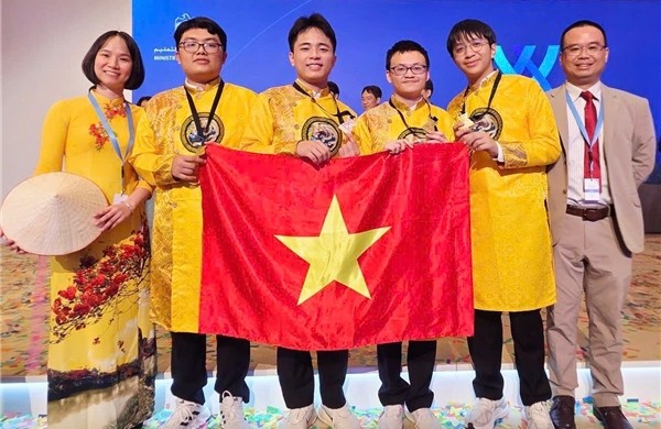 Việt Nam giành 4 Huy chương Vàng tại Olympic Hóa học Quốc tế 2025