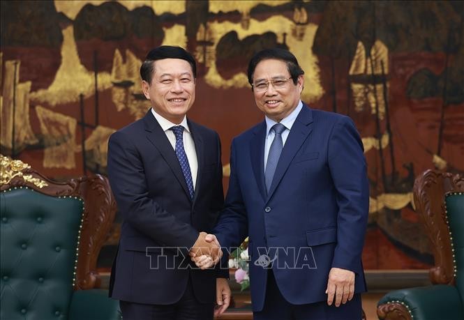 Thủ tướng Phạm Minh Chính tiếp Phó Thủ tướng, Trưởng Ban cải cách doanh nghiệp Lào