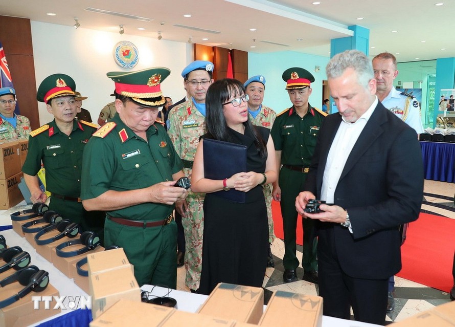 Australia hỗ trợ Việt Nam các trang thiết bị nâng cao năng lực gìn giữ hòa bình Liên hợp quốc