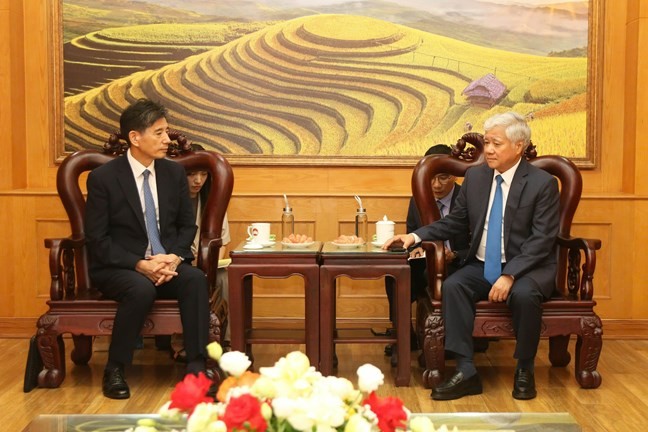 Chủ tịch Ủy ban Trung ương Mặt trận Tổ quốc Việt Nam tiếp Chủ tịch KOVECA, Hàn Quốc