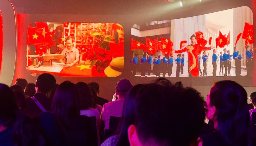 Mạng xã hội đang trở thành không gian văn hoá mới của người Việt.