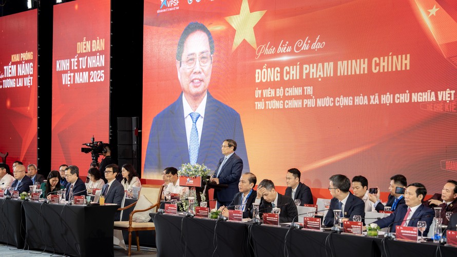 Thủ tướng Chính phủ Phạm Minh Chính phát biểu chỉ đạo tại VPSF 2025.