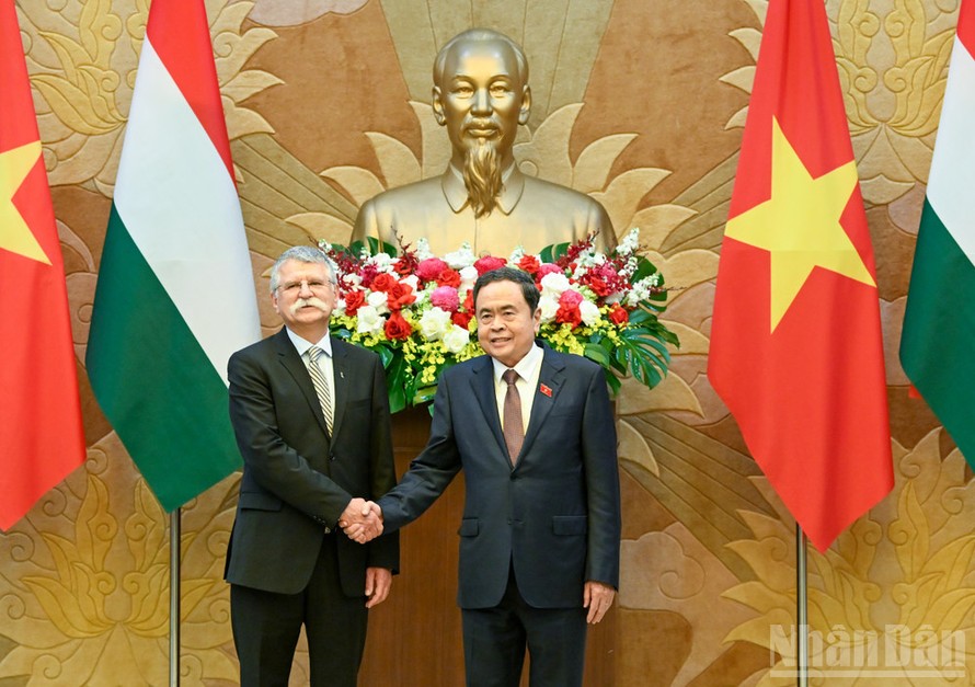 Chủ tịch Quốc hội Trần Thanh Mẫn hội đàm với Chủ tịch Quốc hội Hungary Kover Laszlo