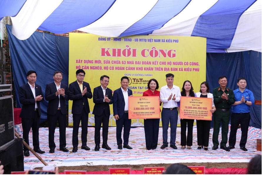 Tập đoàn T&T Group tài trợ 13 tỷ đồng cho xã Kiều Phú (Hà Nội) để xây dựng nhà Đại đoàn kết và hệ thống camera an ninh
