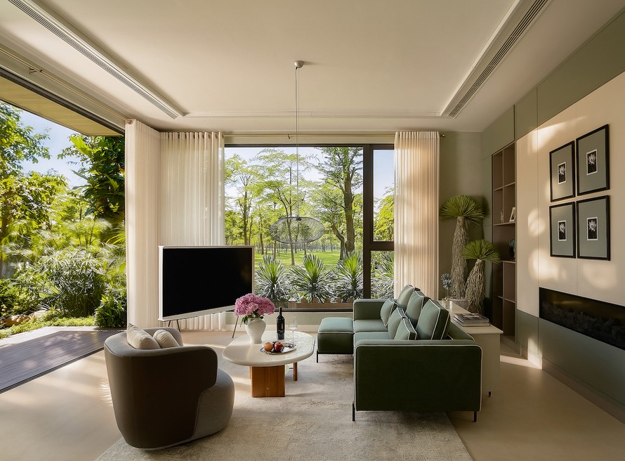 Sau mỗi khung cửa tại Retreat Forest là bức tranh thiên nhiên ngập tràn