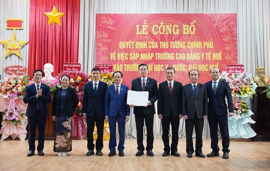 Sáp nhập Trường Cao đẳng Y tế Huế vào Trường Đại học Y - Dược, Đại học Huế