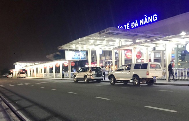 Phát hiện 4 du khách thuộc diện cách ly Covid-19 ở sân bay Đà Nẵng