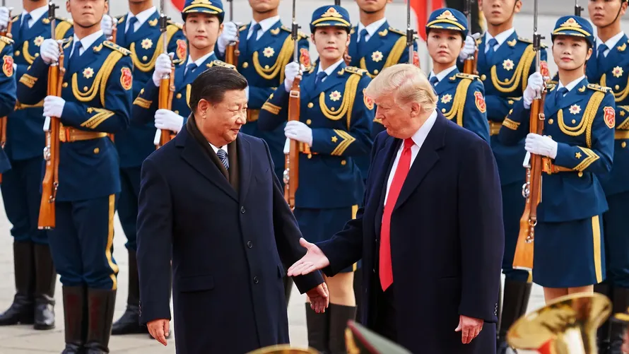 Chủ tịch Trung Quốc Tập Cận Bình (trái) trong lễ đón chính thức Tổng thống Mỹ Donald Trump tới thăm Bắc Kinh ngày 9/11/2017. Ảnh: Axios.