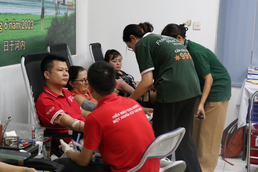 FMP phối hợp tổ chức sự kiện hiến máu tình nguyện 2025: “Một giọt máu hồng - Gieo mầm sự sống” 