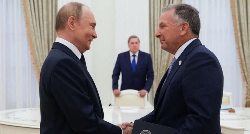 Tổng thống Nga Vladimir Putin và đặc phái viên Mỹ Steve Witkoff.