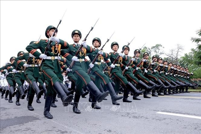 Các chiến sĩ đã hăng say luyện tập với cường độ cao suốt 4 tháng qua, hướng đến mục tiêu "đúng, đều, mạnh, đẹp và thống nhất".