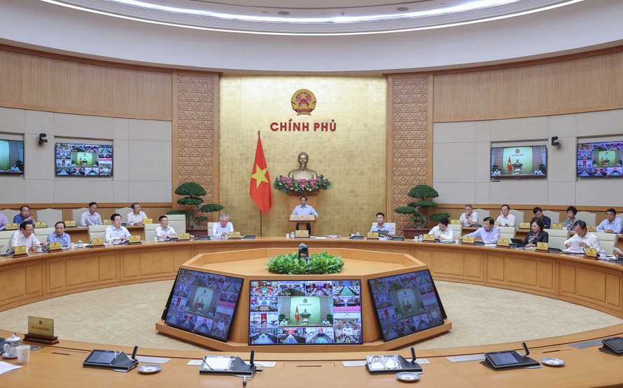 Thủ tướng Phạm Minh Chính chủ trì phiên họp Chính phủ thường kỳ tháng 7 trực tuyến với các tỉnh, thành phố trực thuộc Trung ương. Ảnh: VGP/Nhật Bắc