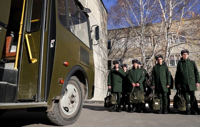 Tổng thống Nga ký sắc lệnh nhập ngũ mùa Thu