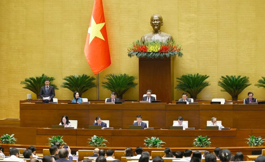 Phó Chủ tịch Quốc hội Vũ Hồng Thanh phát biểu tại phiên thảo luận về kết quả thực hiện kế hoạch phát triển kinh tế-xã hội năm 2025