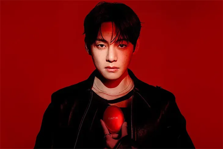 V (BTS) trở thành Đại sứ thương hiệu toàn cầu đầu tiên của TIRTIR
