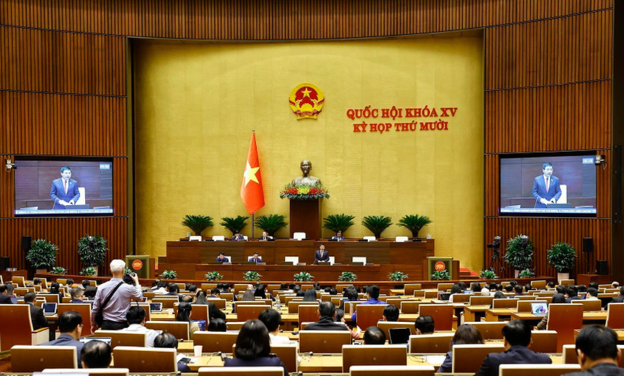 Bộ trưởng Bộ Tài chính Nguyễn Văn Thắng giải trình, làm rõ một số vấn đề đại biểu Quốc hội nêu