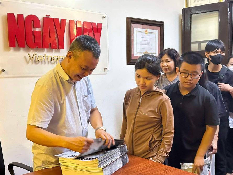 Nhu cầu nhận ấn phẩm số 386 của Tạp chí Ngày Nay tăng cao