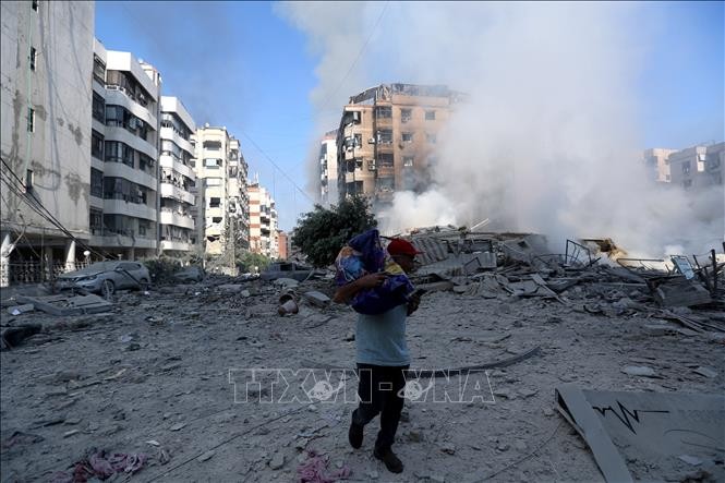 Tòa nhà bị phá hủy sau cuộc không kích của Israel tại Beirut, Liban, ngày 28/9/2024.