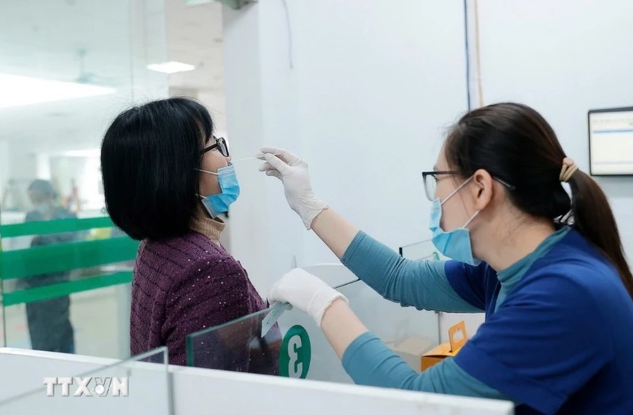 Dịch cúm đang phát triển mạnh trong mùa Đông. Ảnh: Minh Quyết/TTXVN