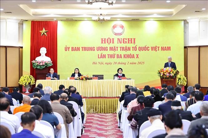 Hội nghị Ủy ban Trung ương Mặt trận Tổ quốc Việt Nam lần thứ ba, khóa X. Ảnh: Minh Đức/TTXVN