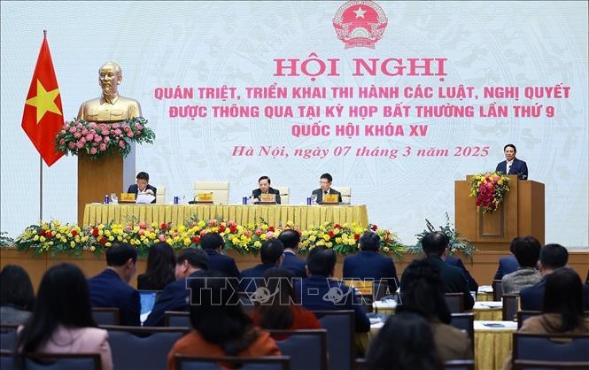 Thủ tướng Phạm Minh Chính phát biểu tại Hội nghị quán triệt, triển khai thi hành các luật, nghị quyết được thông qua tại Kỳ họp bất thường lần thứ 9, Quốc hội khóa XV. Ảnh: Dương Giang/TTXVN