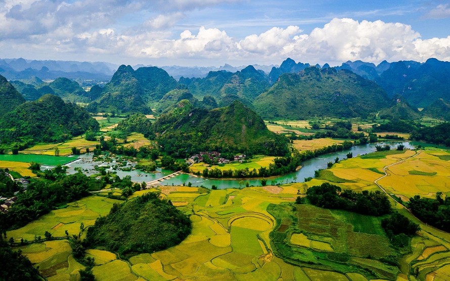 Vẻ đẹp của non nước Cao Bằng.