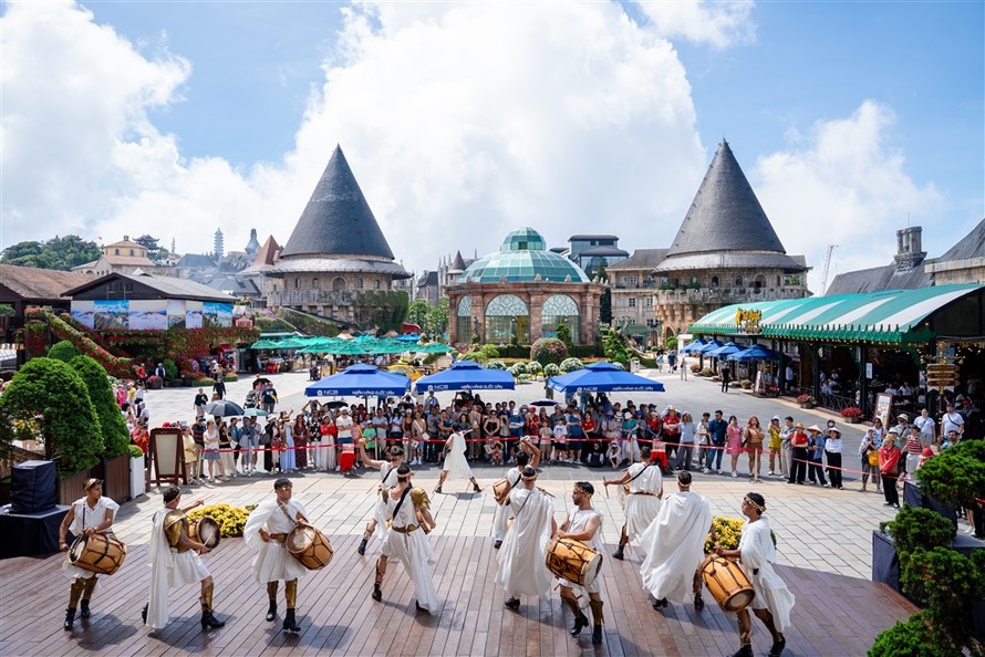 Show “Solar Warriors” mang đến những màn trình diễn Malambo đầy mạnh mẽ và bùng nổ cảm xúc.