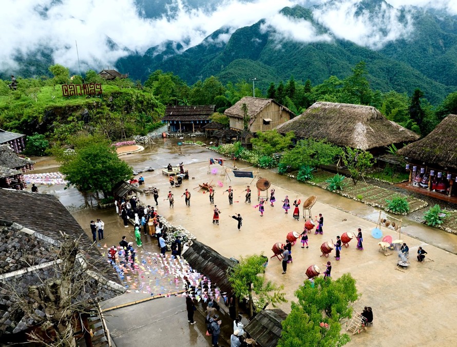 Sun World Fansipan Legend ra mắt show diễn thể nghiệm độc đáo trên đỉnh Fansipan, Sa Pa