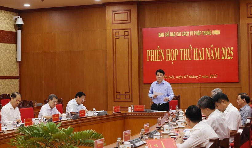 Chủ tịch nước Lương Cường, Trưởng Ban Chỉ đạo Cải cách Tư pháp Trung ương phát biểu kết luận. (Ảnh: Lâm Khánh/TTXVN)