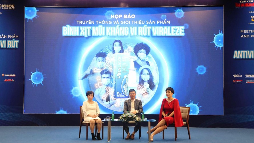 Họp báo ra mắt bình xịt mũi kháng virus Viraleze 