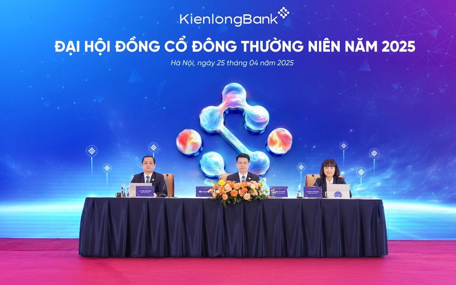 Toàn cảnh ĐHĐCĐ thường niên KienlongBank năm 2025