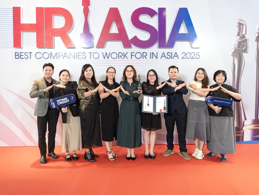 Home Credit được vinh danh là 'Nơi làm việc tốt nhất châu Á' 5 năm liền 