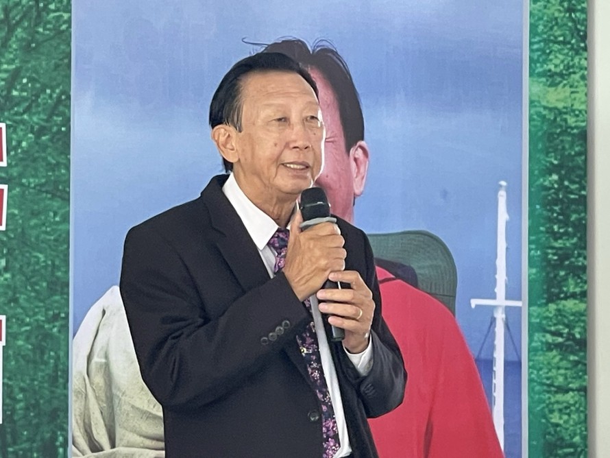 Nhạc sĩ, NSND Thế Hiển (1955-2025) tại buổi ra mắt tuyển tập 40 ca khúc “Hát về anh – Nhánh lan rừng” vào năm 2023