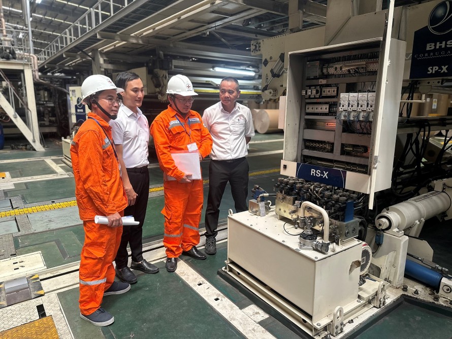 Giá điện hai thành phần được thí điểm từ tháng này