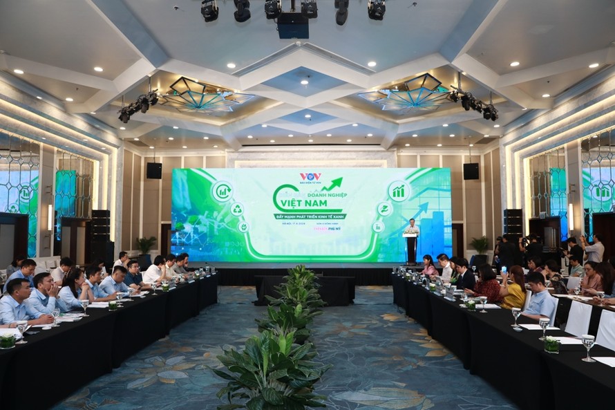 Toàn cảnh hội nghị.