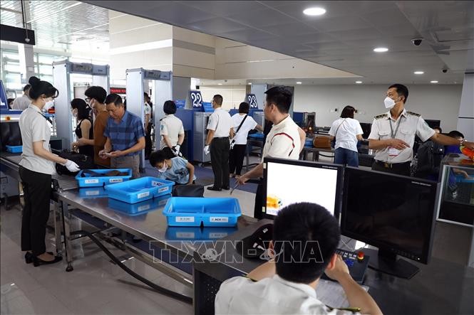 Tăng cường quản lý, kiểm soát ghi âm, ghi hình trong khu vực hạn chế tại sân bay