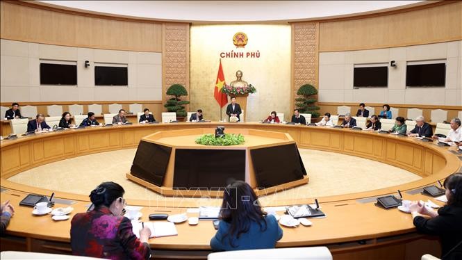 Phó Thủ tướng Lê Thành Long gặp mặt Ban Thường vụ Trung ương Hội Khuyến học Việt Nam. Ảnh: TTXVN.