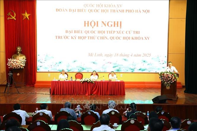 Toàn cảnh buổi tiếp xúc cử tri. Ảnh: Quốc Lũy/TTXVN.