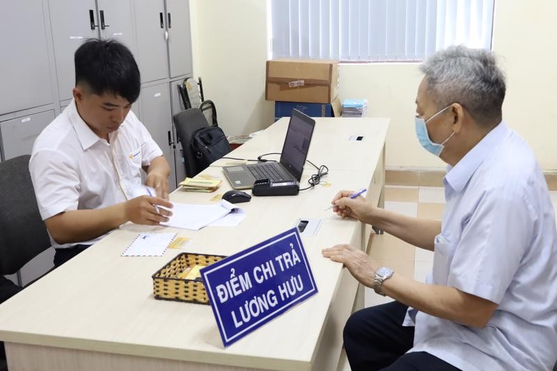 Những trường hợp sẽ bị tạm dừng chi trả lương hưu, trợ cấp bảo hiểm xã hội từ 1/7/2025