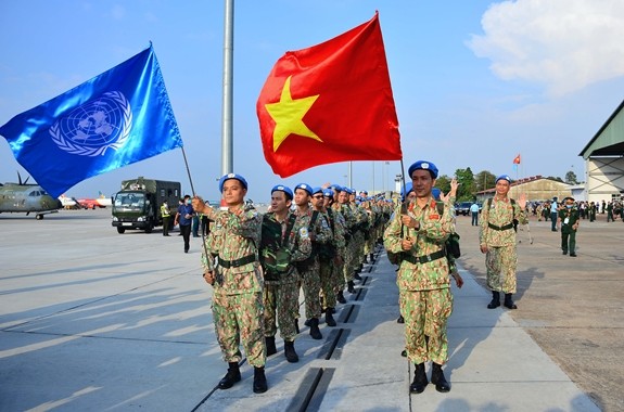 Lực lượng gìn giữ hòa bình Việt Nam xuất quân. Ảnh tư liệu.