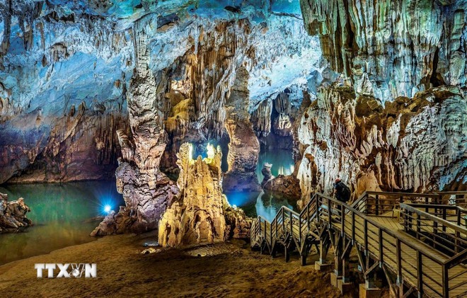 Động Phong Nha đẹp huyền ảo và kỳ vỹ. Ảnh: TTXVN.