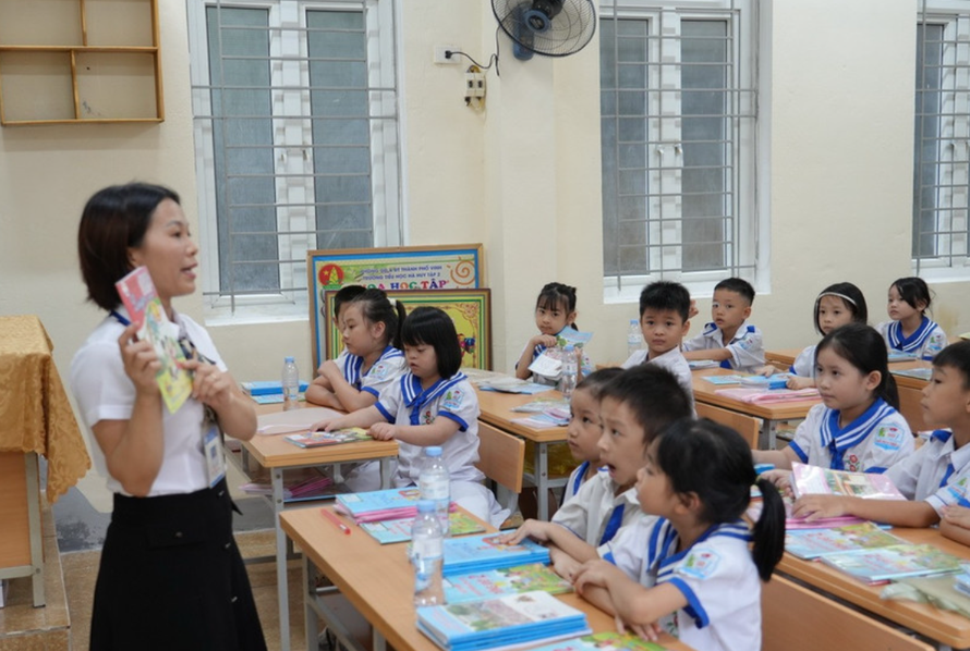 100% trường học trên địa bàn thành phố Hà Nội đã mở cửa đón học sinh trở lại lớp. Ảnh minh họa. 