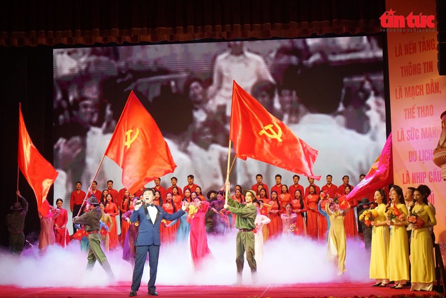 Mỗi người nghệ sĩ chính là ‘đại sứ văn hoá’, góp phần đưa Việt Nam ra thế giới bằng ngôn ngữ nghệ thuật.