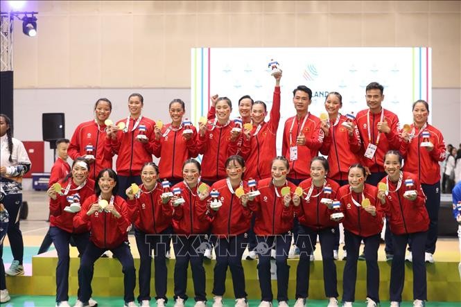 Tuyển Việt Nam giành HCV môn Bóng ném nữ ở SEA Games 33. Ảnh: TTXVN .