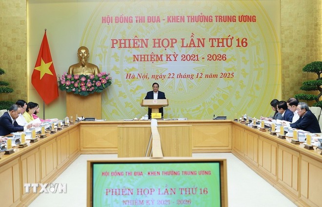 Thủ tướng Phạm Minh Chính chủ trì Phiên họp lần thứ 16 của Hội đồng Thi đua-Khen thưởng Trung ương. Ảnh: Dương Giang/TTXVN.