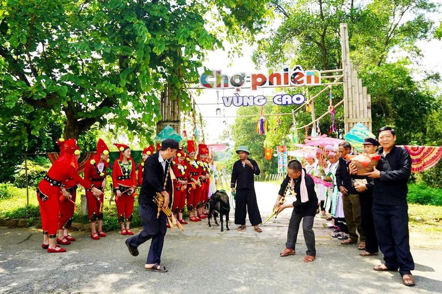 “Chợ phiên vùng cao” quảng bá giá trị văn hóa dân tộc mừng năm mới 2026