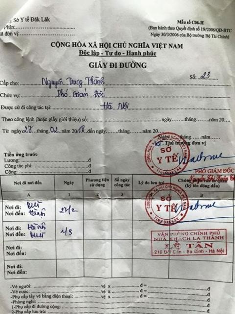 Ông Thành cung cấp giấy đi đường.